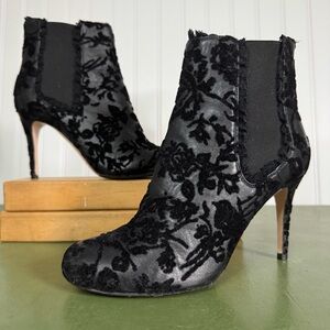 Red by Valentino Floral Velvet Flocked Heeled  Chelsea Boots in Black  *Italy*